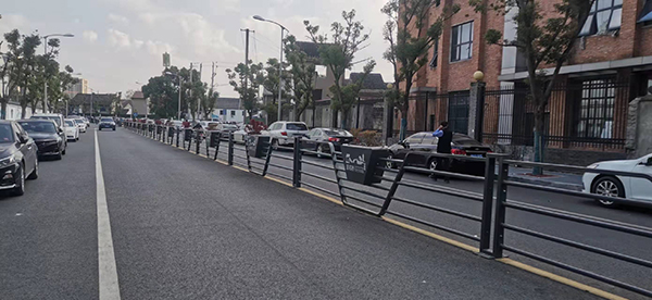 道路護欄
