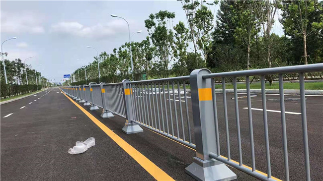 道路護欄